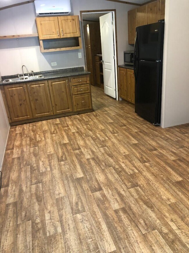 Foto del edificio - 170 Private Rd 3514