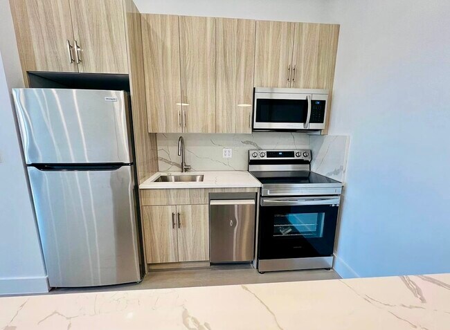 Foto del edificio - 918 Seneca Ave