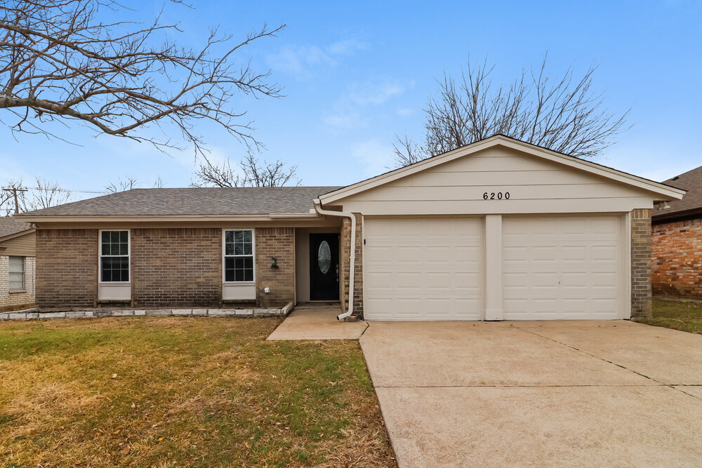 Primary Photo - 6200 Kary Lynn Dr S