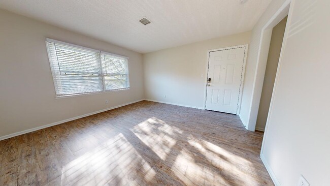 Interior Photo - Eaton Street Apartments