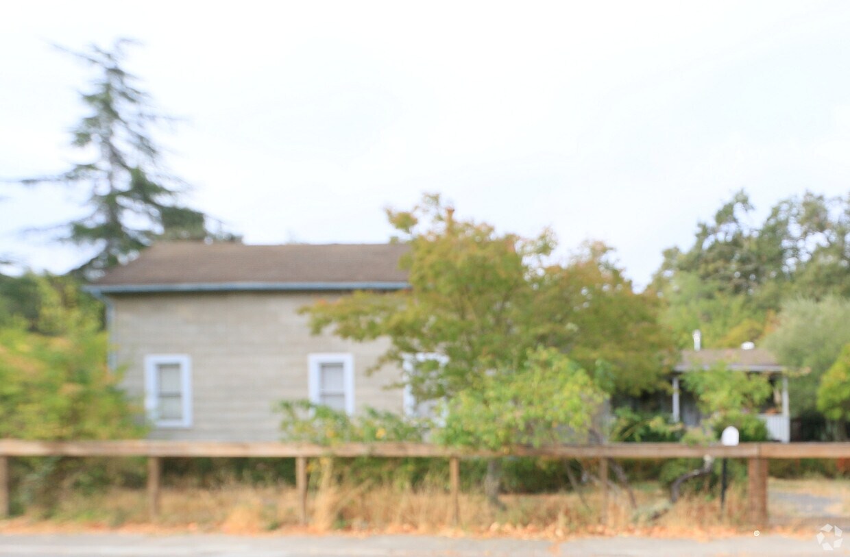 Building Photo - 11 Olema Rd