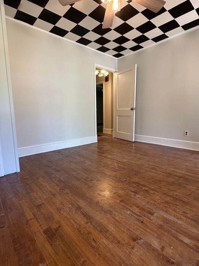 Building Photo - 415 Baldwin Ave