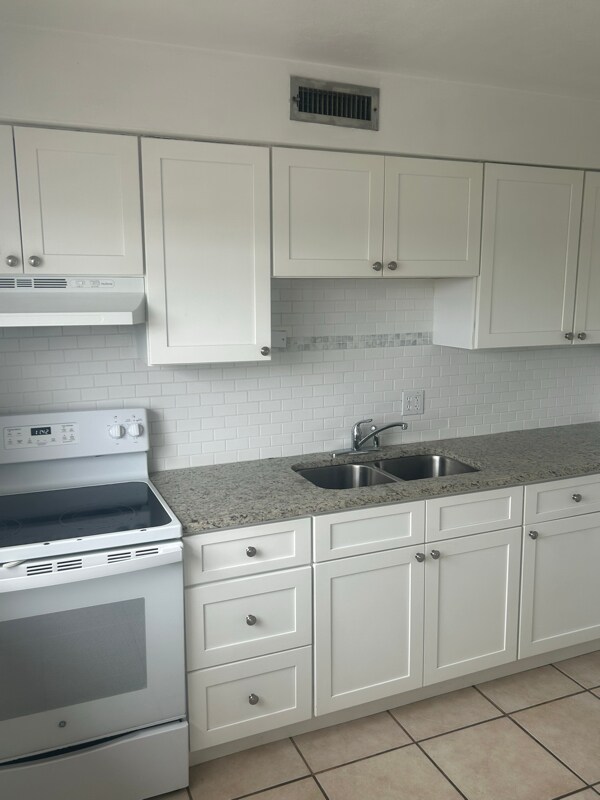 Foto principal - 125 Cleveland Ave