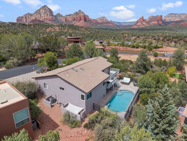 Building Photo - Furnished, 1-Year Long-Term Rental