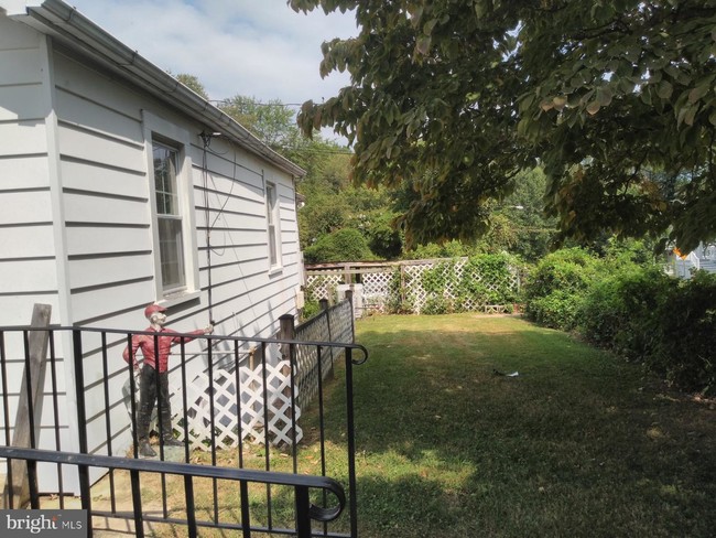 Building Photo - 3901 Hampden St