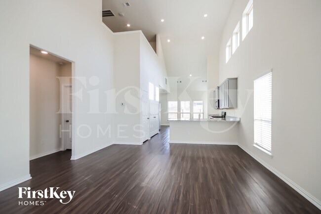 Foto del edificio - 12543 Highgrove Springs Dr