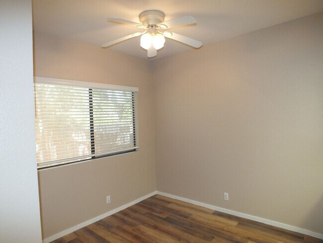 Foto del edificio - 3 br 2.5 bath Cameron Park Townhome