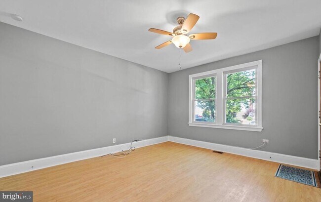 Foto del edificio - 217 Adams St NE
