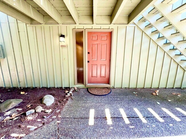 Foto del edificio - 6951 SW Montauk Cir