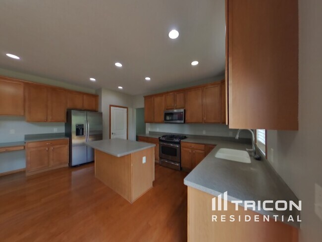Building Photo - 20445 Everton Trail N