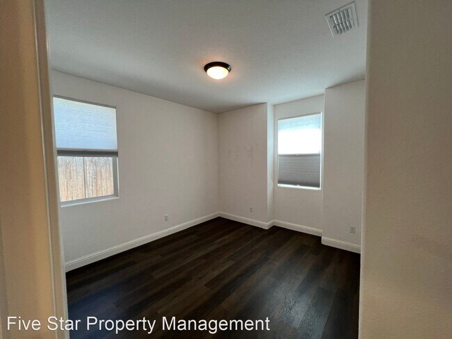 Building Photo - 3 br, 2 bath House - 1319 Maehl Dr