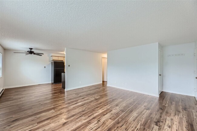 Foto del edificio - 10708 Stone Ave N
