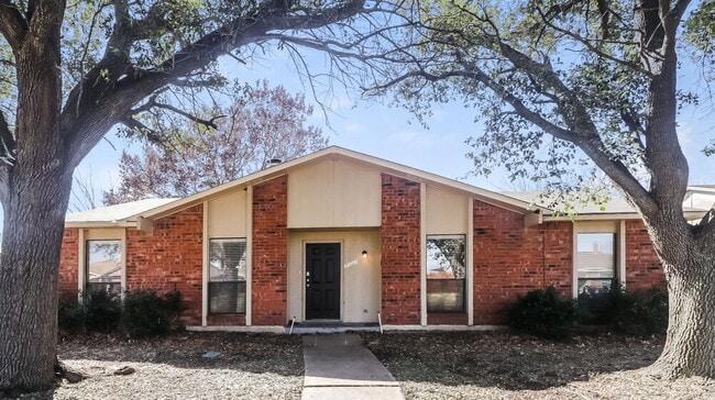 Building Photo - 7522 Christie Ln