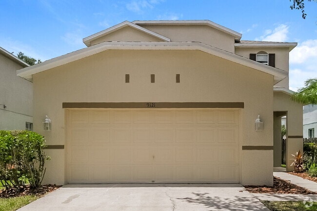 Building Photo - 9121 Lantern Oak Way