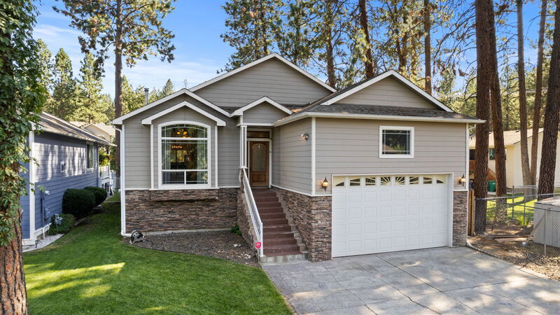 Foto principal - 6116 E 12th Ave