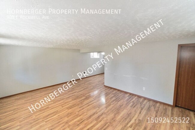 Building Photo - 908 E Rockwell Ave