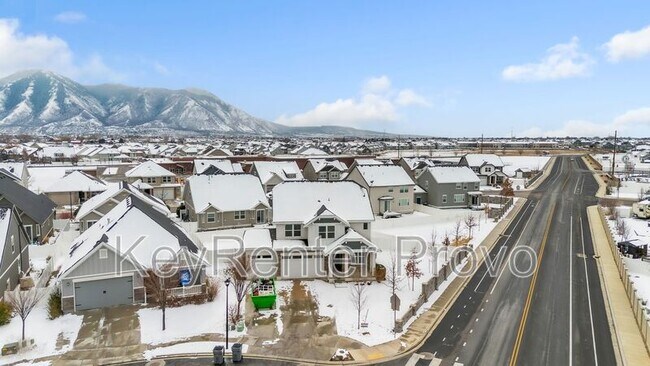 Foto del edificio - 2247 Silver Leaf Dr