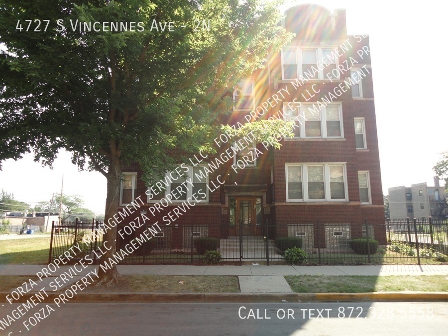 Foto principal - 4727 S Vincennes Ave