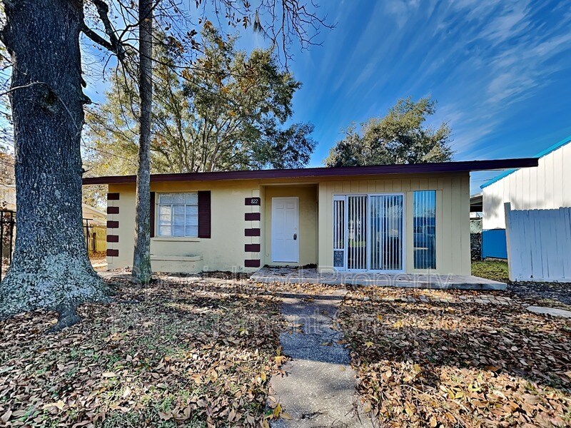 Primary Photo - 822 Forest Ln