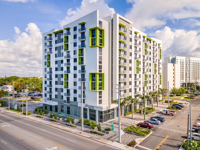 Building Photo - Gallery At River Parc