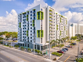 Building Photo - Gallery At River Parc