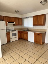 Building Photo - 702-704 Wilson Ln