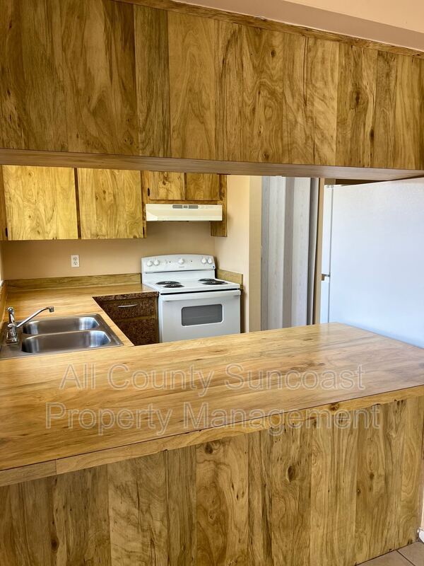 Foto del edificio - 2643 Country Grove Blvd