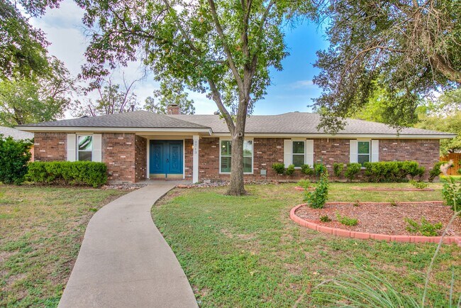 Building Photo - 2713 Canyon Creek Dr