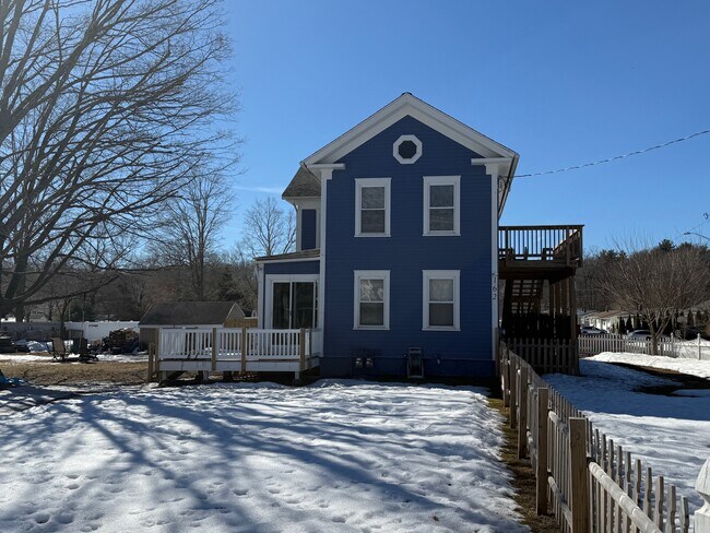 Frente de la residencia - 162 Russell Rd