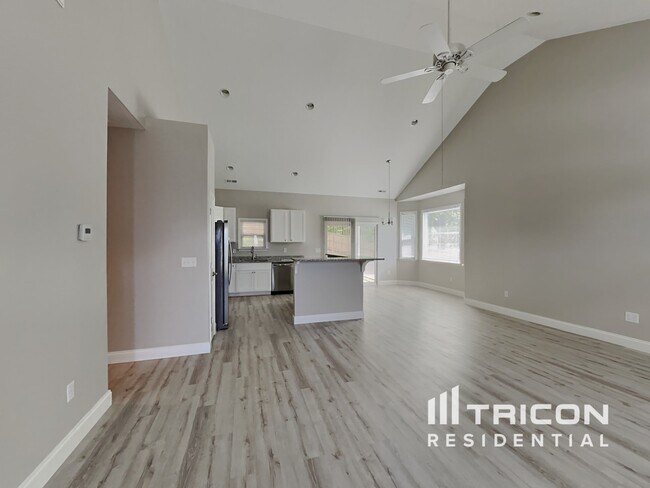 Building Photo - 104 Woodgrove Way Greer SC