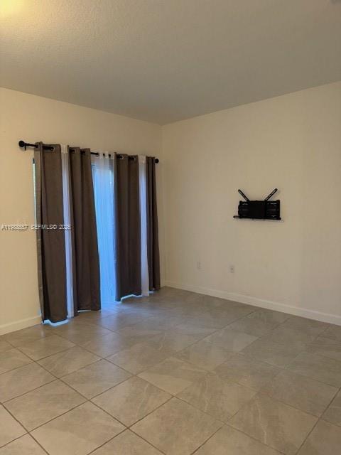 Foto del edificio - 1031 SE 27th Terrace