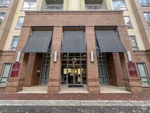 Building Photo - 711 Cosmopolitan Dr NE