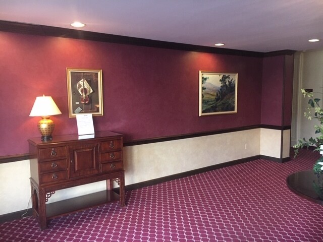 Lobby - 1300 S Arlington Ridge Rd