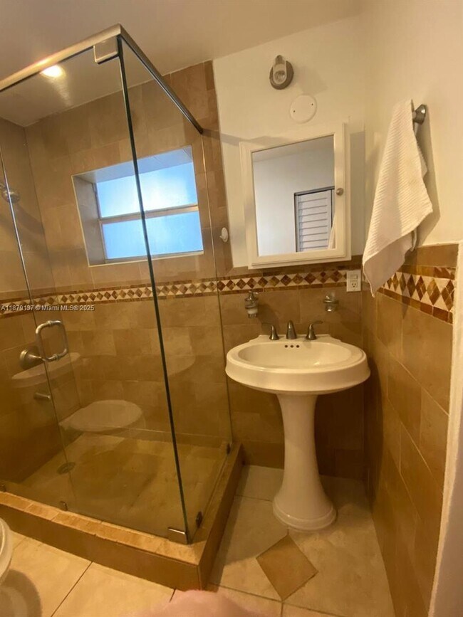 Foto del edificio - 1 bedroom in North Miami Beach FL 33160