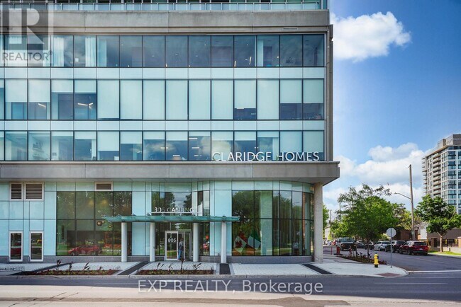 Photo du bâtiment - 805 Carling Ave