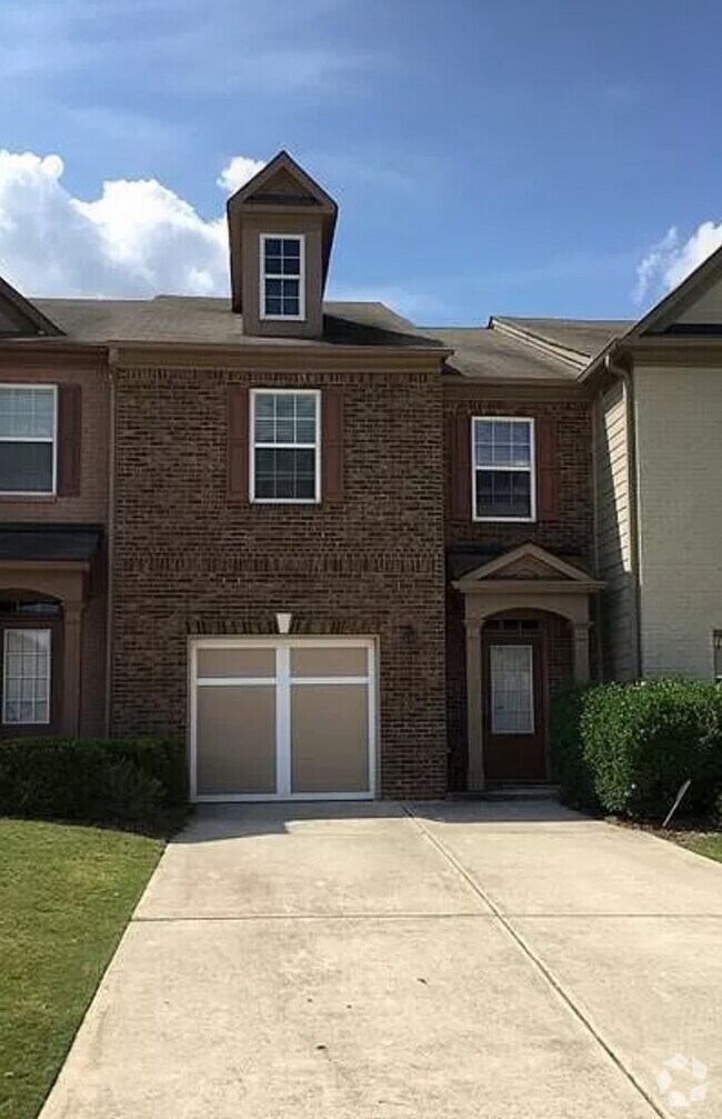 Stonehaven Terrace Apartments for Rent with Hardwood Floors Cumming