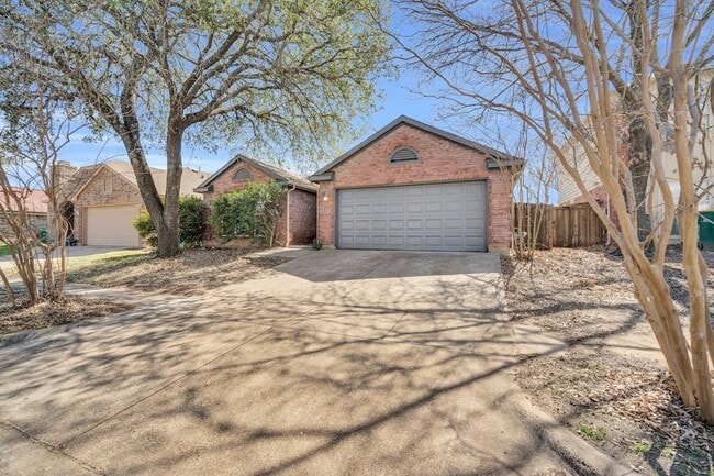 Building Photo - 408 Wolfe St