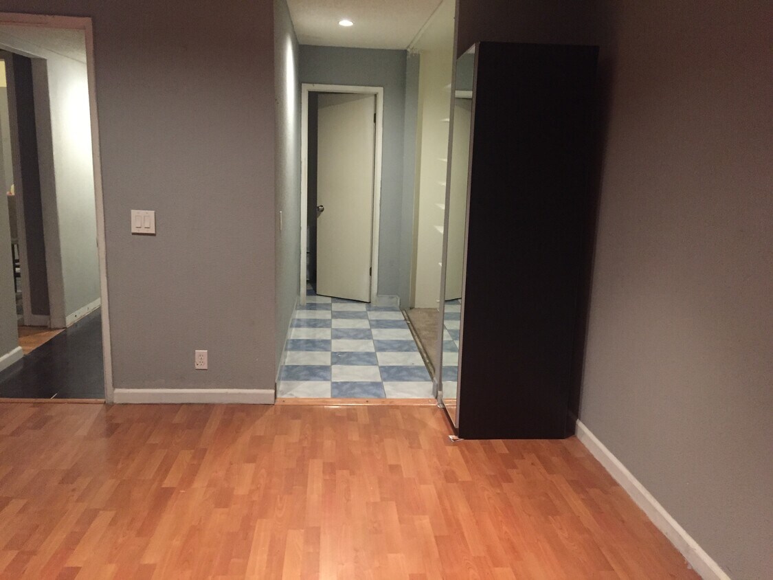 Foto del edificio - 781 N. Fair Oaks Ave.