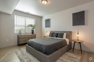 2BR, 2BA -951SF - Strada 1200