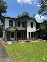 Building Photo - 226 E Bradford Rd