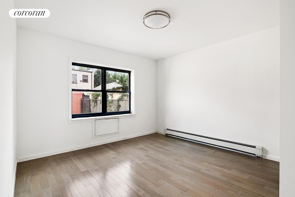 Primary Photo - 81-14 101st Ave