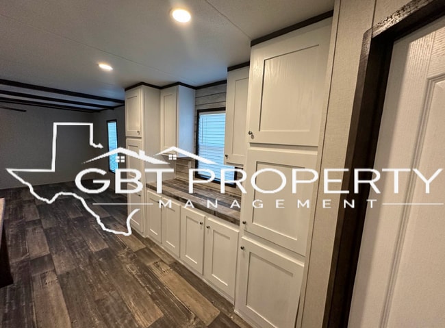 Foto del edificio - Brand New Home!