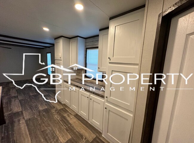 Photo - NEW HOME!!! 3 Bedroom 2 Bathroom!