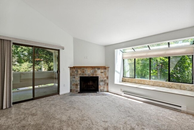 Building Photo - Cedar Creek - 2 bedrooms