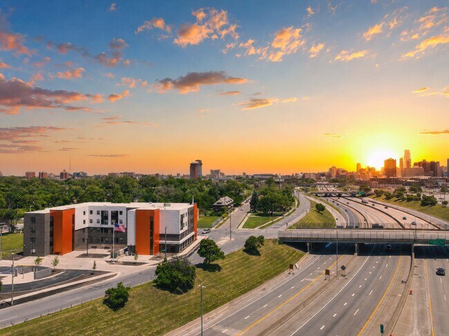 Foto del edificio - North Corktown Apartments
