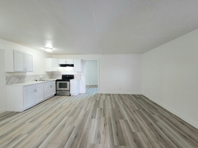 Building Photo - 740 N 11th Street