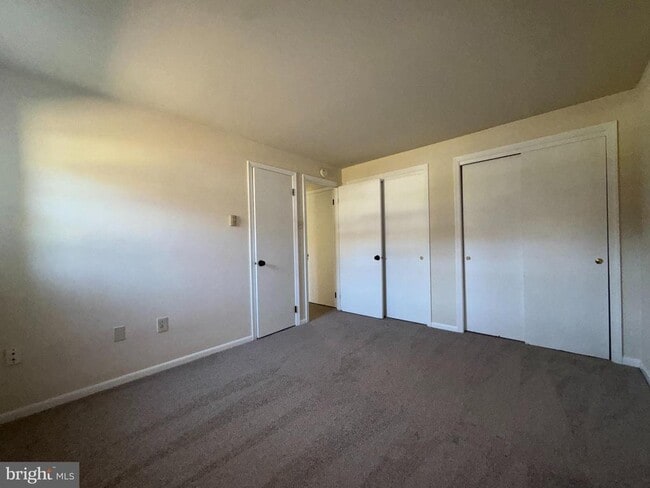 Building Photo - 7 Orchard Hills Dr