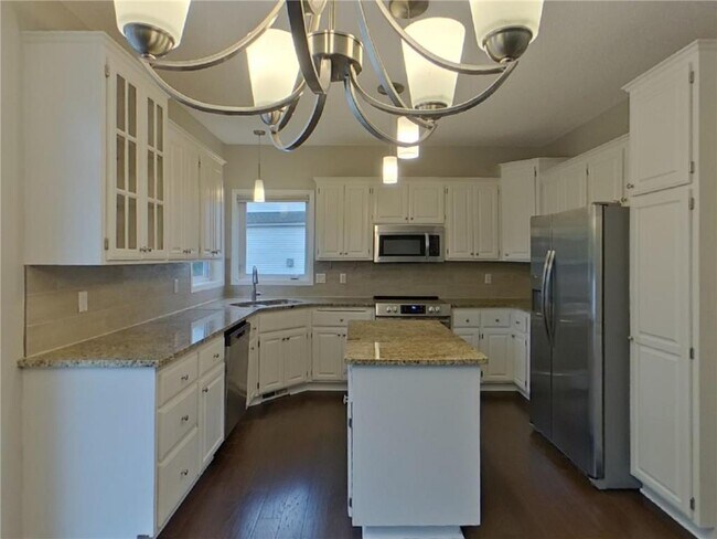 Foto del edificio - 8970 Windsor Cir