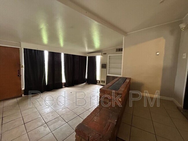 Foto del edificio - 606 E 22nd St