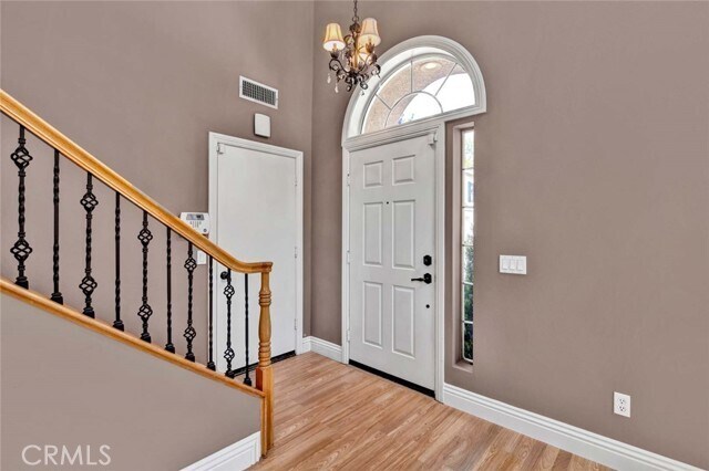 Foto del edificio - 28 Melrose Dr